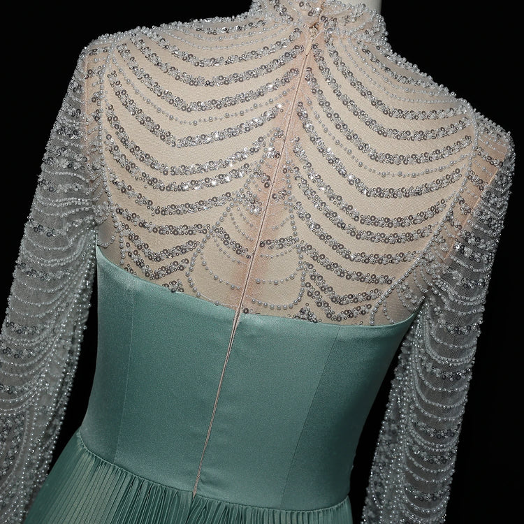 Vestido de Festa Luxo em Cetim Decorado com Cristais