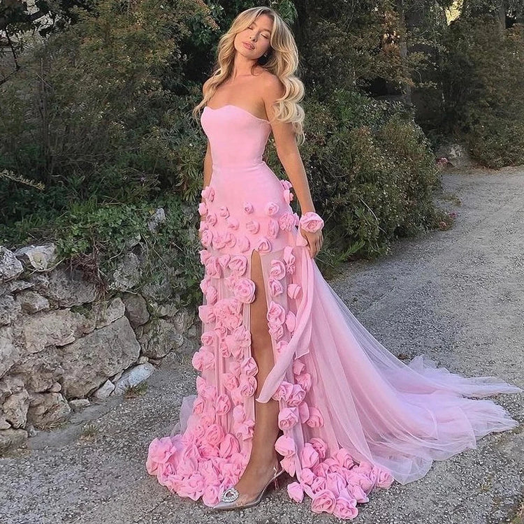 Vestido de Festa Longo Bordado em Rosas