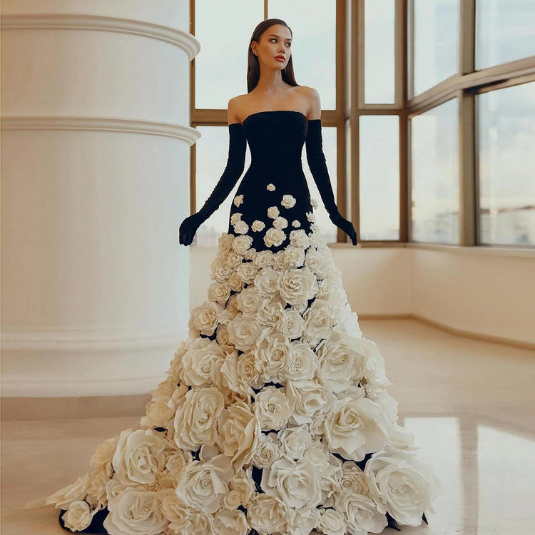 Vestido de Festa Longa Noite Floral Elegância em Preto e Branco