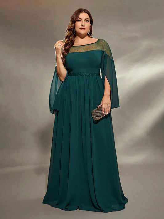 Vestido Plus Size Verde com Renda e Capa Clássico