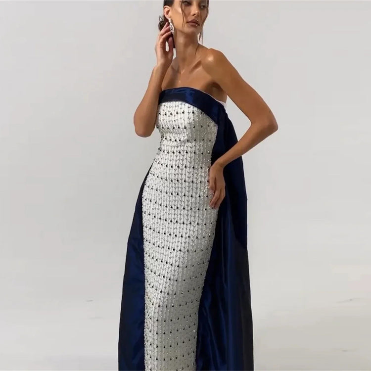 Vestido de Festa Strapless Azul Marinho com Capa