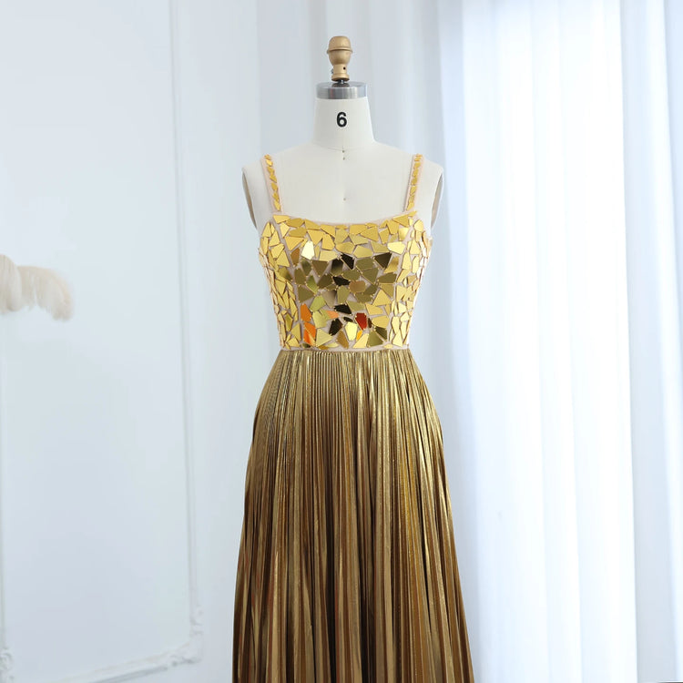 Vestido Longo com Brilho e Detalhes de Diamantes