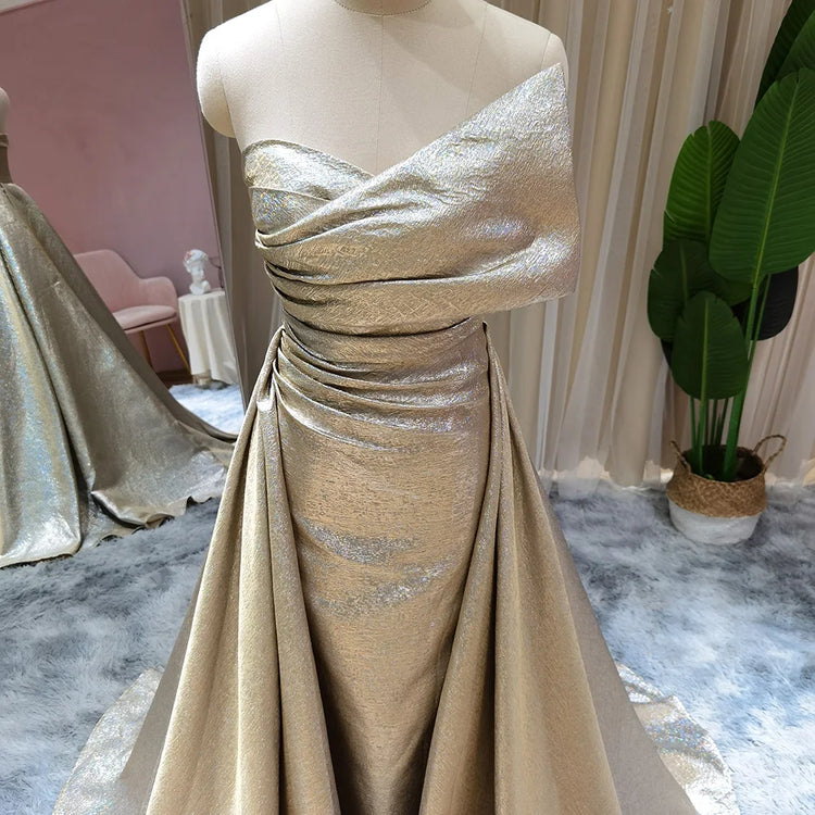 Vestido de Festa Sereia Dourado com Sobressaia Charme